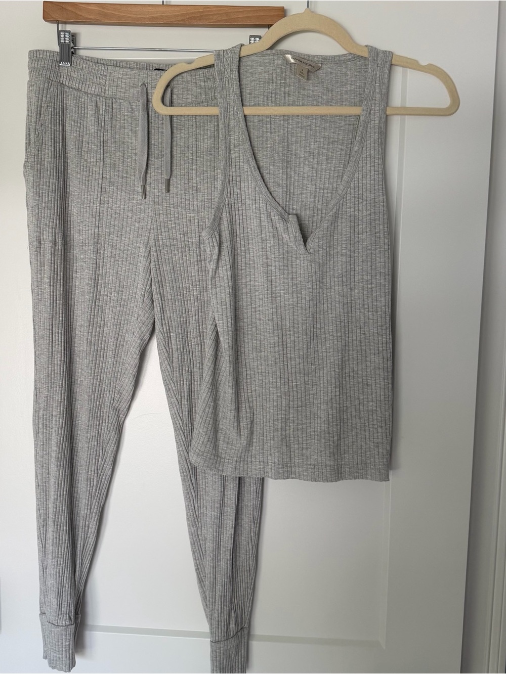 Banana Republic Gray Ribbed Knit Lounge Set